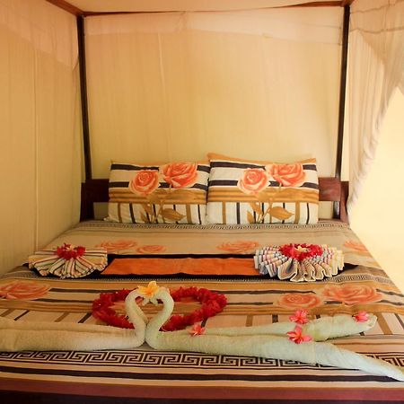 Hotel Panorama Backpackers Bunaken Exterior foto