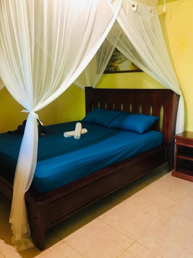 Hotel Panorama Backpackers Bunaken Exterior foto