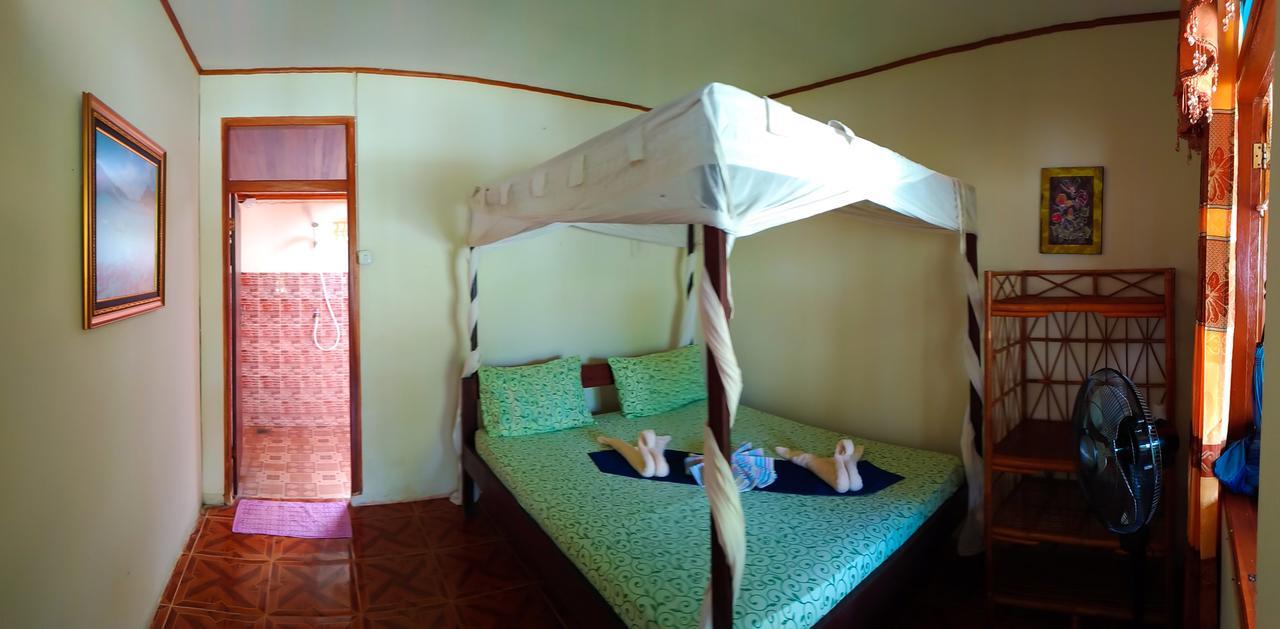 Hotel Panorama Backpackers Bunaken Exterior foto