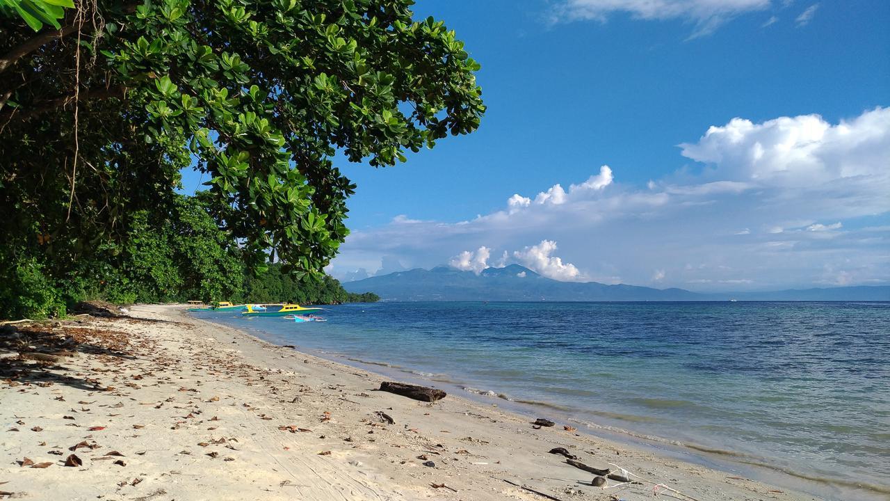 Hotel Panorama Backpackers Bunaken Exterior foto